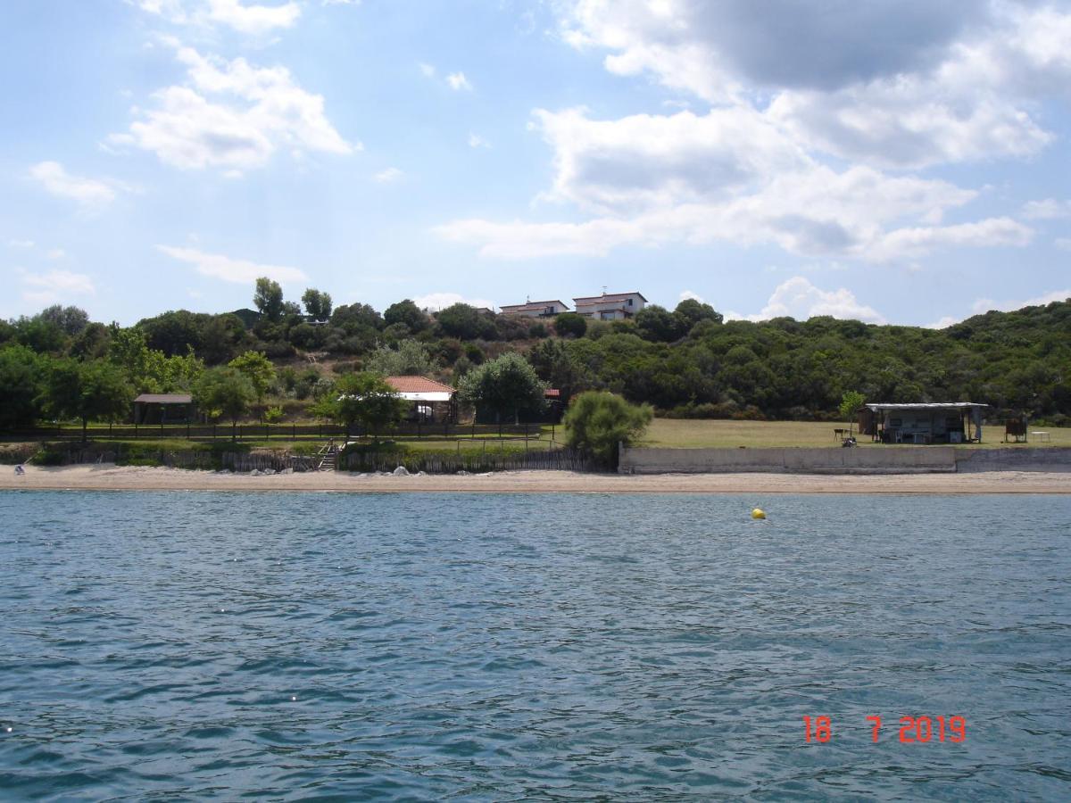 Katevi Luxury Seafront Villa 伊里斯斯 外观 照片