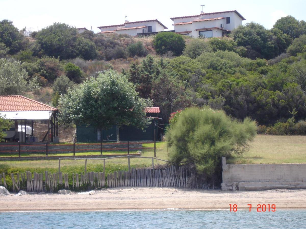 Katevi Luxury Seafront Villa 伊里斯斯 外观 照片