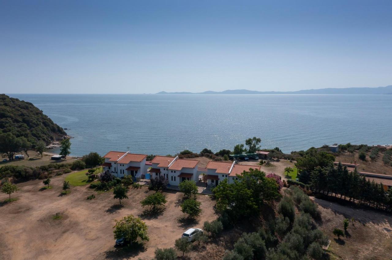 Katevi Luxury Seafront Villa 伊里斯斯 外观 照片
